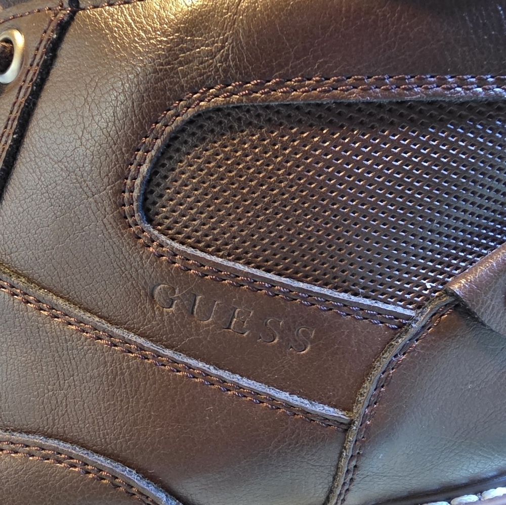 New Men's Guess Brown Leather Boots Size 10 - Picture 6 of 6